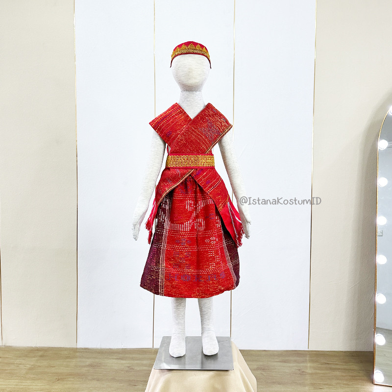 Baju Adat Batak Ulos Red Girl